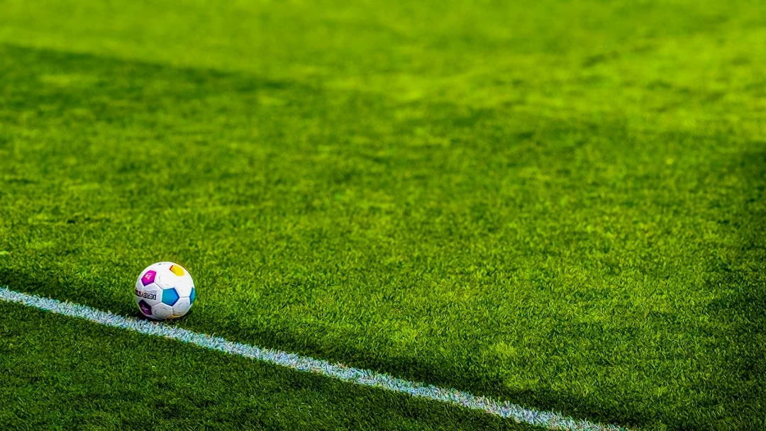 top-cau-thu-efootball-2025-goc-nhin-cua-nguoi-8-nam-viet-bong-da