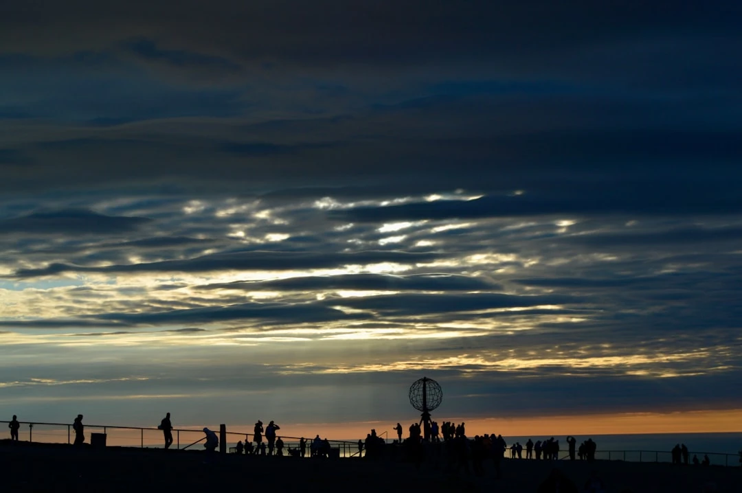 Đội bóng đá trẻ U-17 và U-20 vui mừng chiến thắng