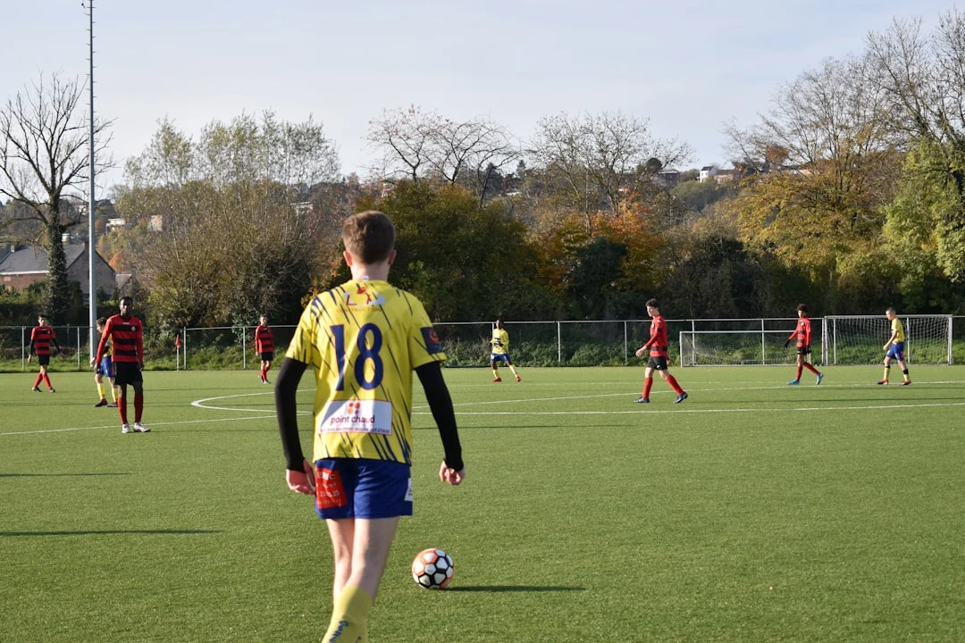 Hình ảnh Erling Haaland ghi bàn