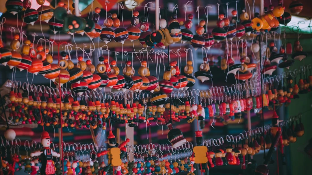 Hình ảnh phát triển bóng đá quốc tế, sự mở rộng và sự đổi mới.