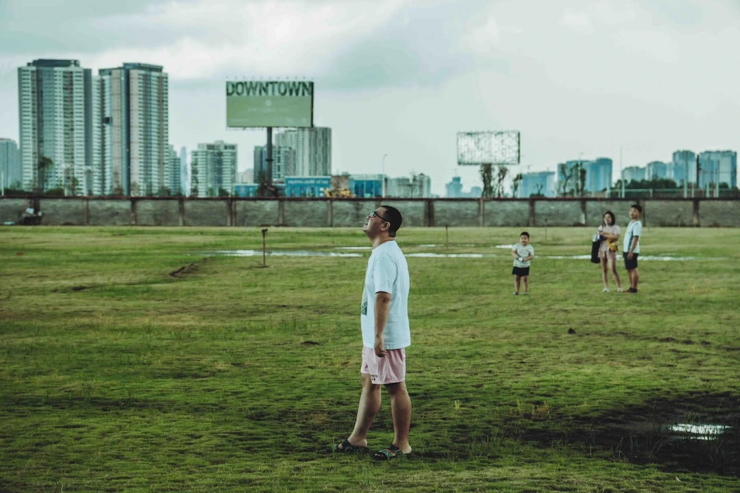 Hình ảnh về Neymar cầu thủ nổi tiếng với các pha ăn vạ