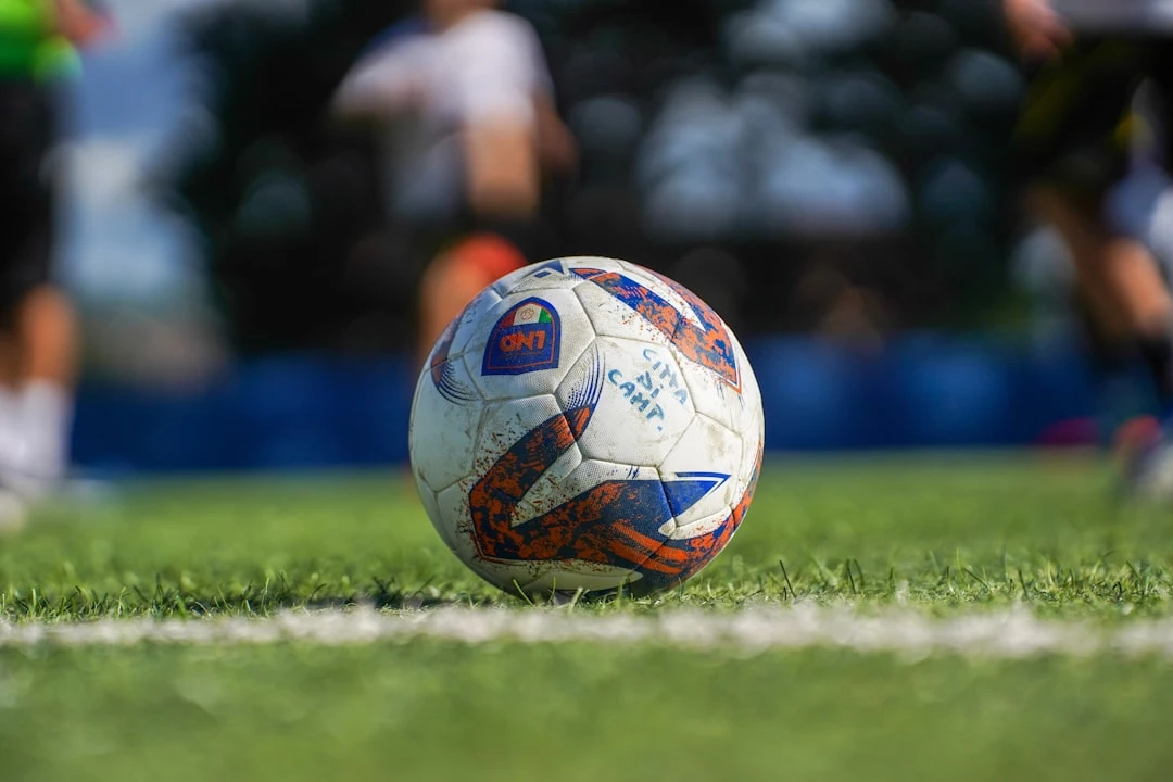 So sánh kỹ thuật cầu thủ kiến tạo ở Ngoại hạng Anh